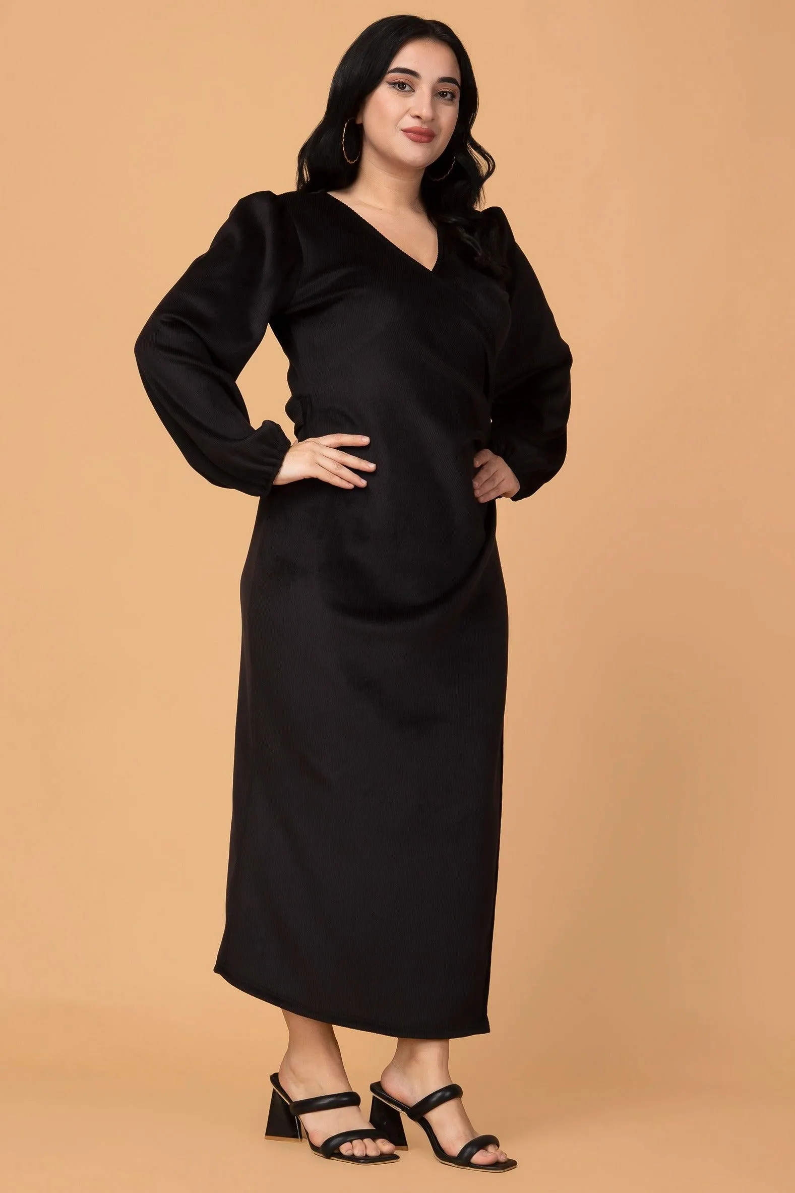 Black Solid Ribbed Knit Maxi Dress