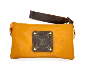 Jill in mustard yellow (brown patch) with leather strap