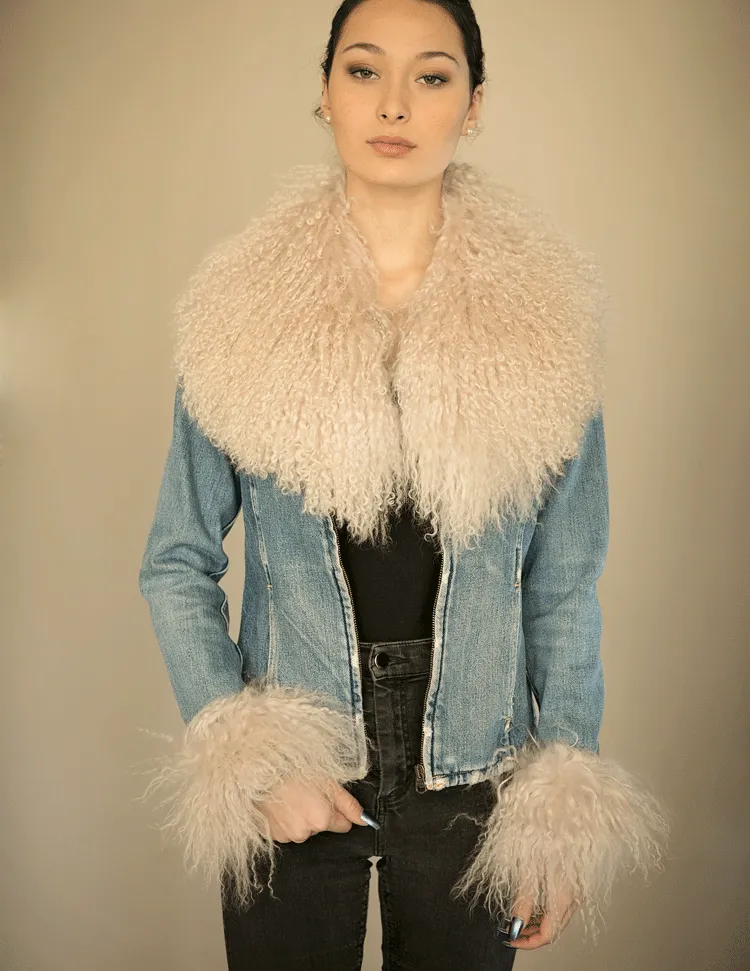 Juniper - Mongolian Fur Collar & Slap On Cuffs in Lavender