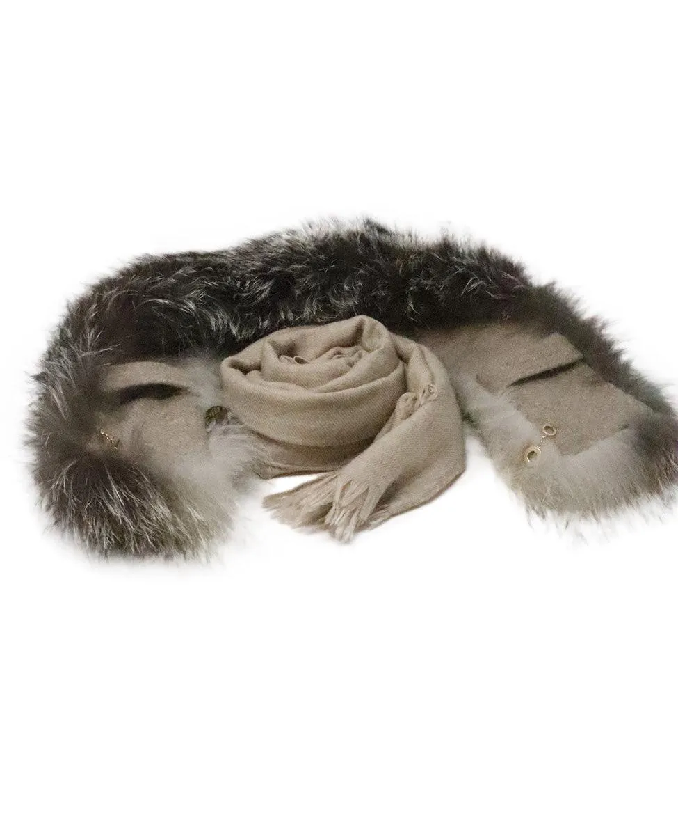 Loro Piana Beige Fox Fur Collar & Scarf Set