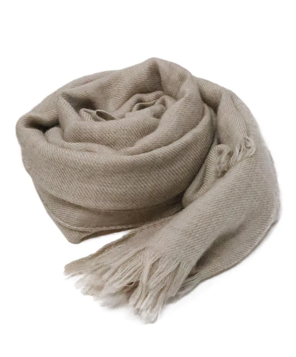 Loro Piana Beige Fox Fur Collar & Scarf Set