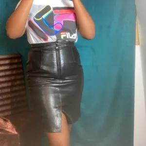 Mike Kurtis Paris  Leather Pencil Skirt Vintage sz. 44