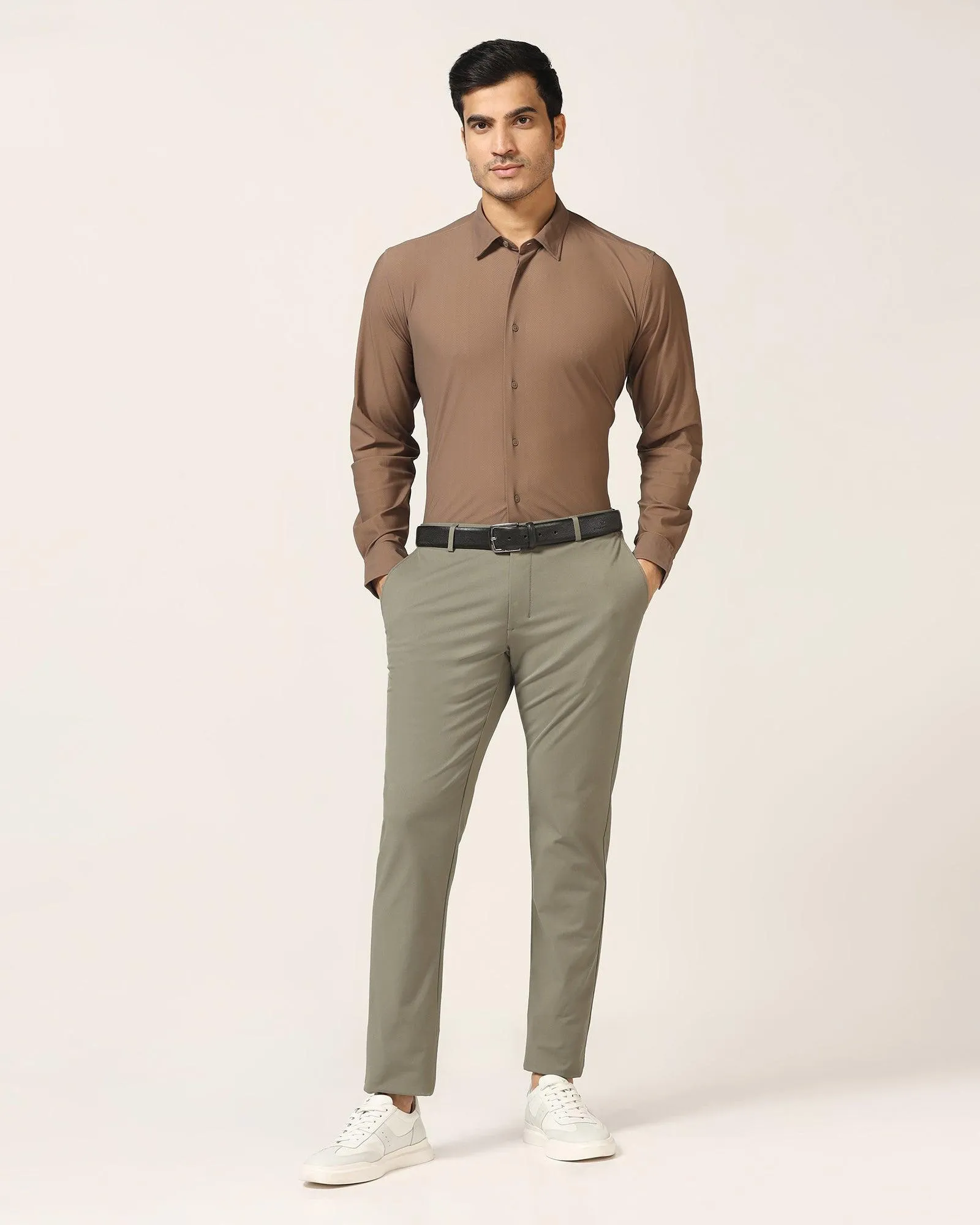 TechPro Slim Fit B-91 Casual Thyme Green Solid Khakis - Borros