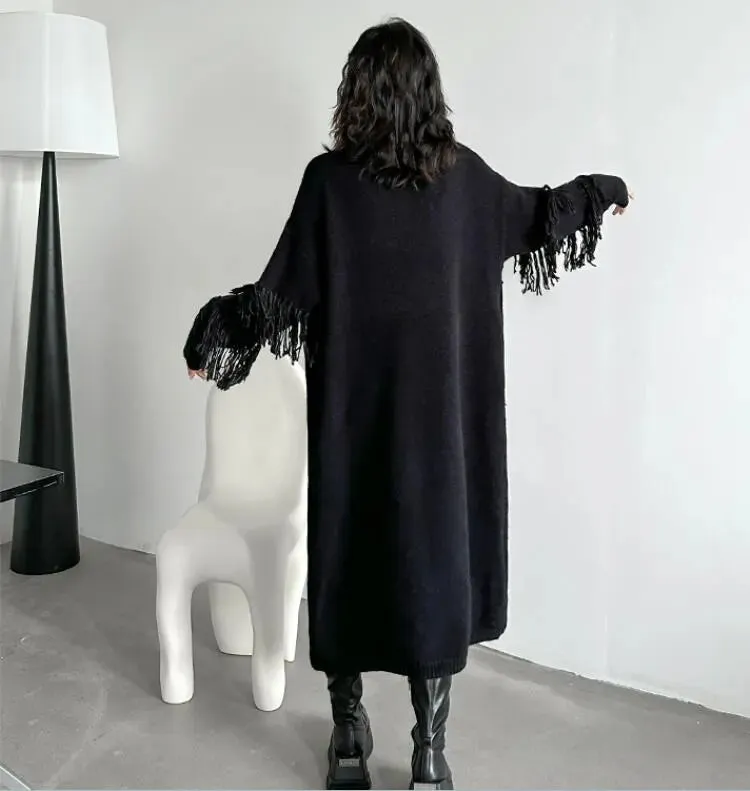 Winter Chic: Women's Fashionable Fringed Knit Dress
